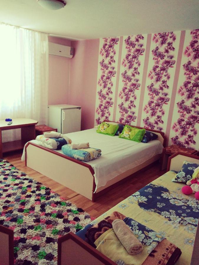 Къща За Гости Синьо Лято Pomorie Kültér fotó